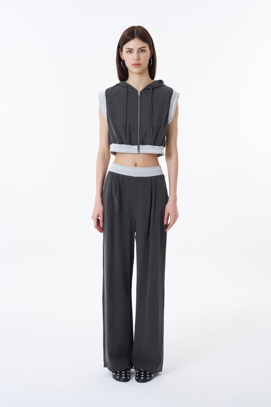 Hooded Sleeveless Vest Jacket - Image 3