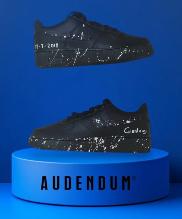 Every idea takes shape: drawings, writings, dates or anything you imagine.